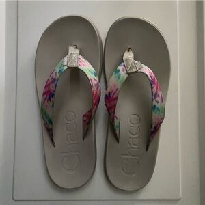 Chaco flip flops